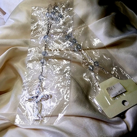 Cross Necklace - Picture 2 of 6